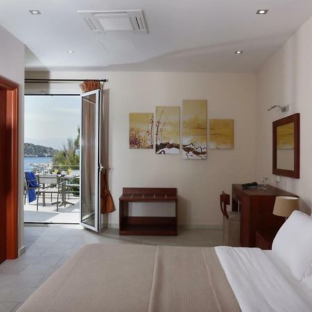 Hotel Aktaion Толон Екстериор снимка