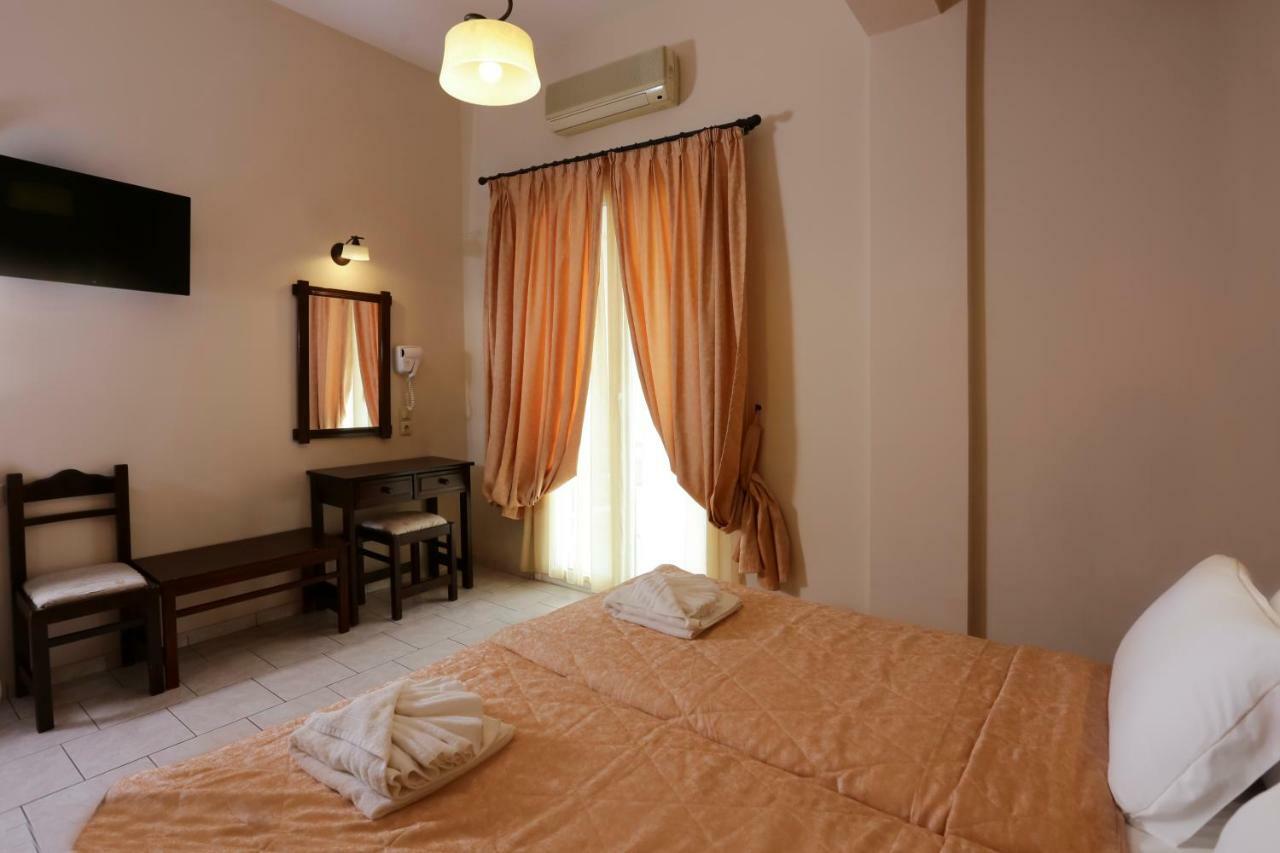 Hotel Aktaion Толон Екстериор снимка