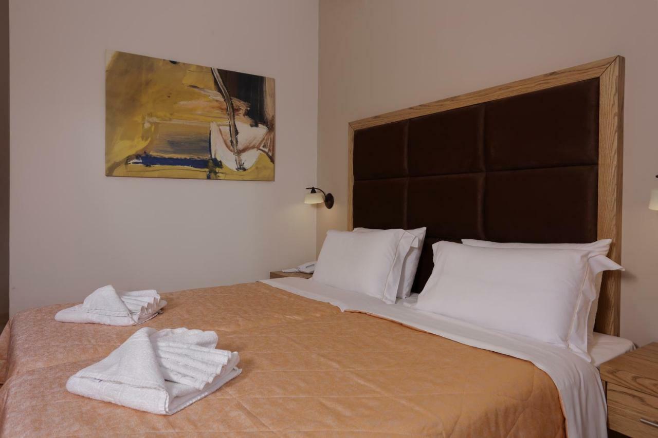 Hotel Aktaion Толон Екстериор снимка