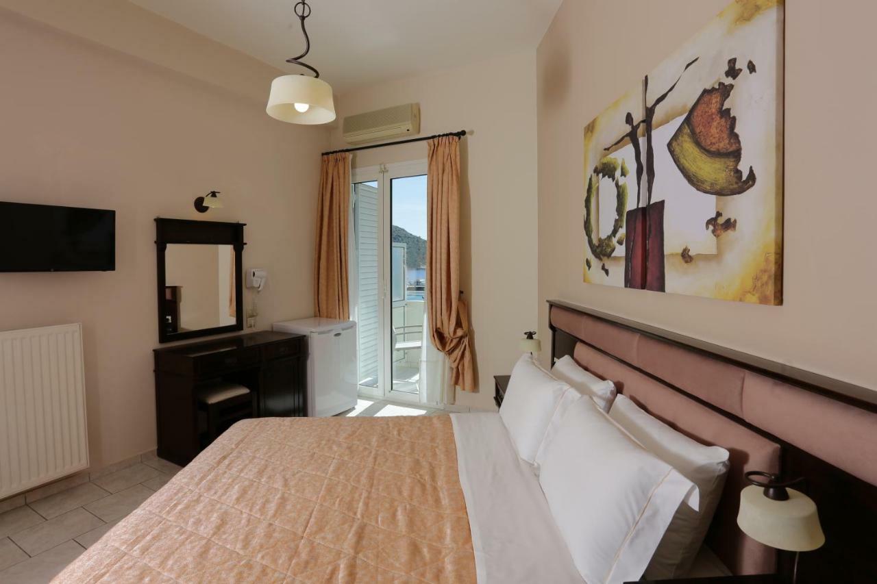 Hotel Aktaion Толон Екстериор снимка