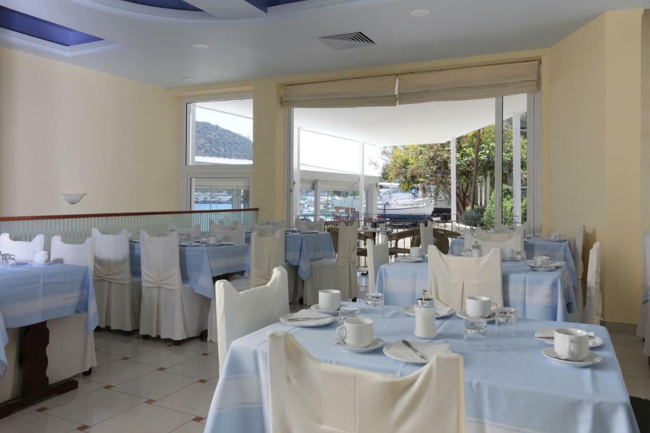 Hotel Aktaion Толон Екстериор снимка