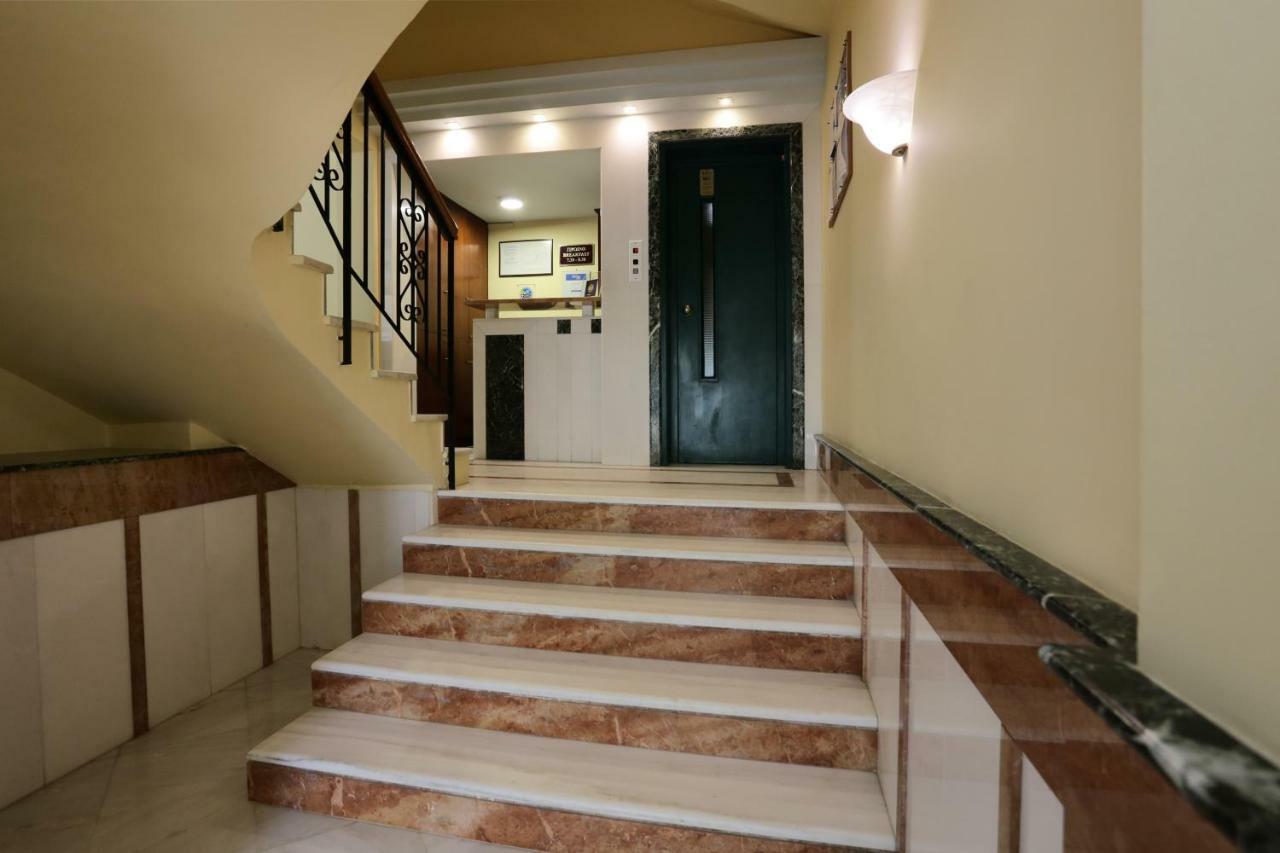 Hotel Aktaion Толон Екстериор снимка